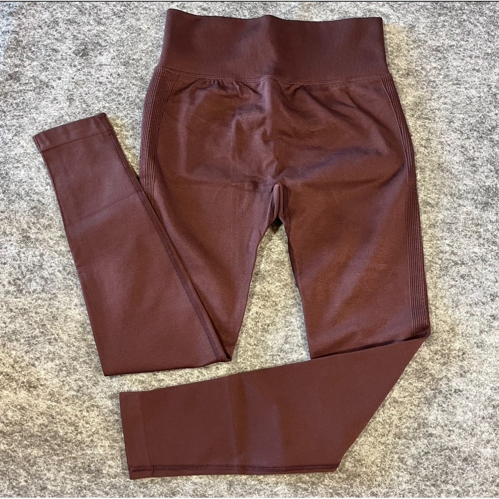 Seamless Scrunch‎ Butt Leggings Brown High Waisted Ribbed Contour Yoga Pants M